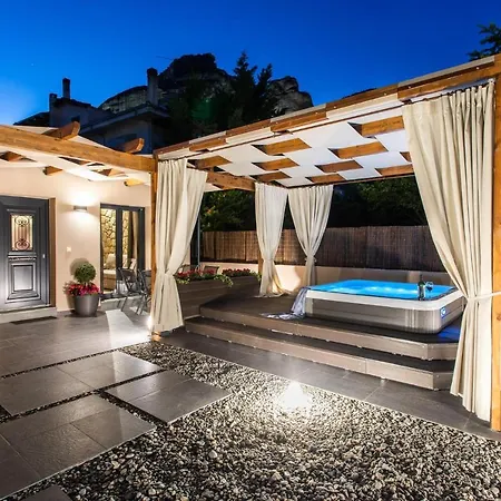 Villa Meteora Boutique E *