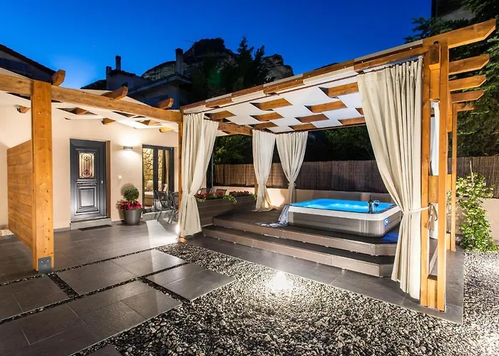 Villa Meteora Boutique E *