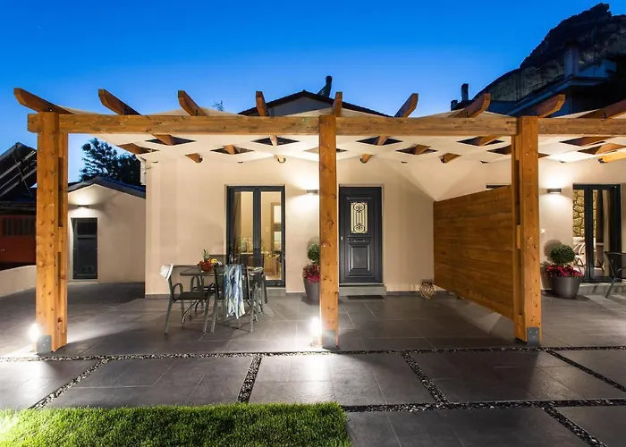 Villa Meteora Boutique E *